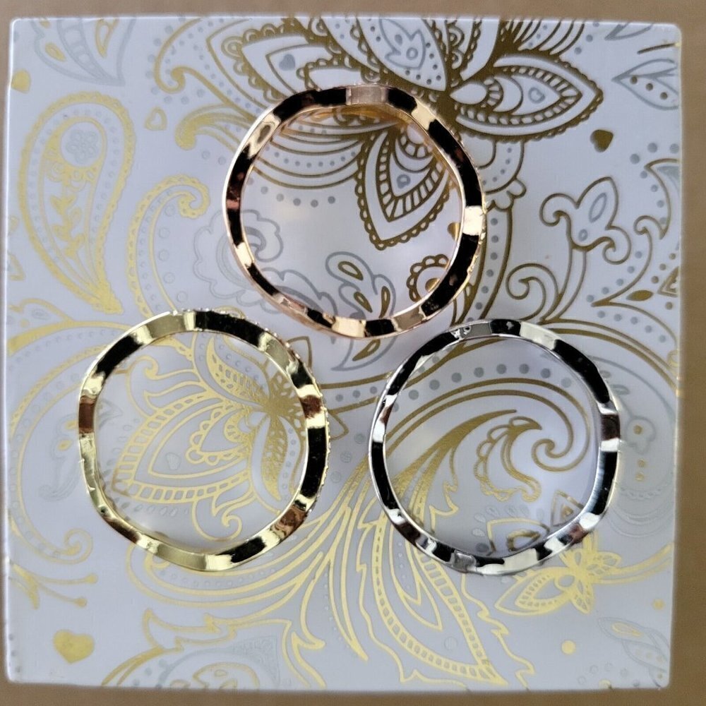 WOMEN'S Charter Club Cubic Zirconia 3-Ring Pack. Size 8.